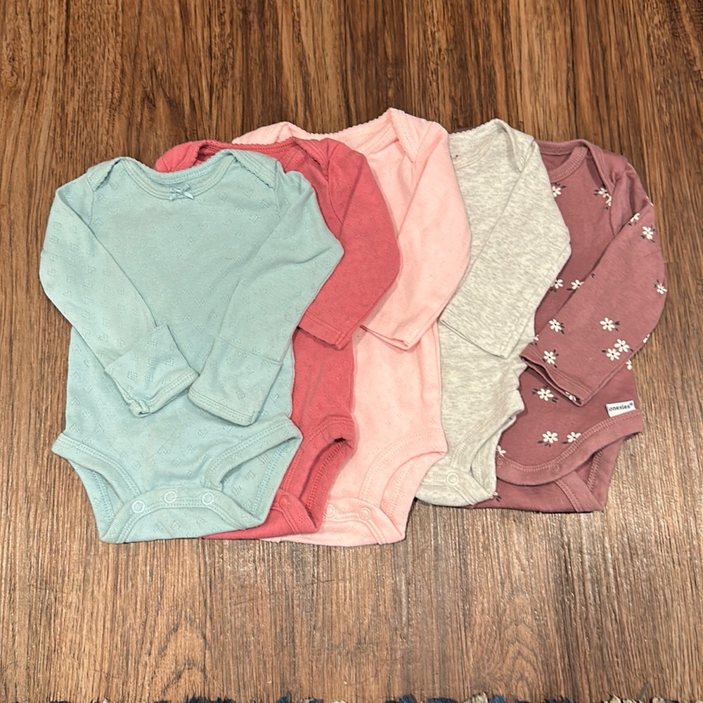 5 Long Sleeve Onesies!